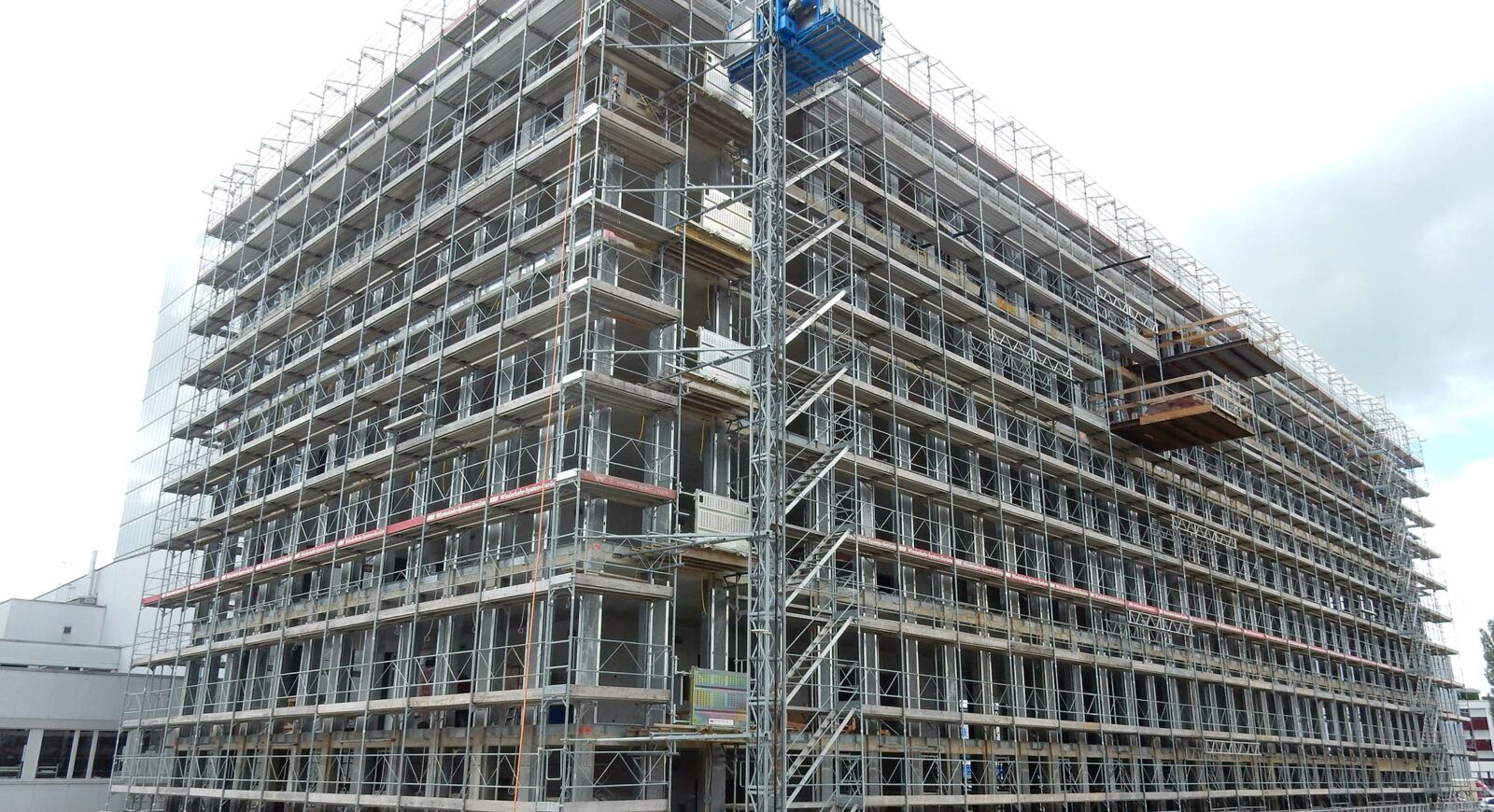 Werte: Zuverlässigkeit und Präzision im Gerüstbau